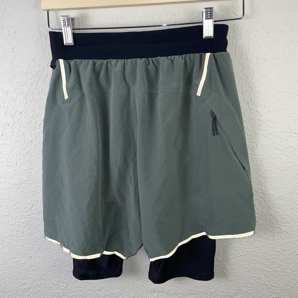 Lululemon Lab Diffract Run Green Palm Deco Lined Compression Green Black‎ Shorts - Picture 1 of 9
